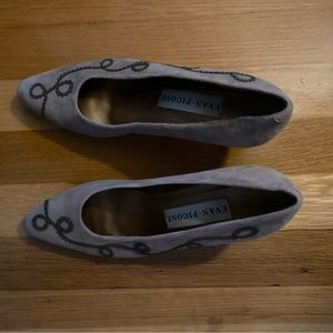 Evan-Picone Vintage Tan Suede Shoes. Sz. 8.5